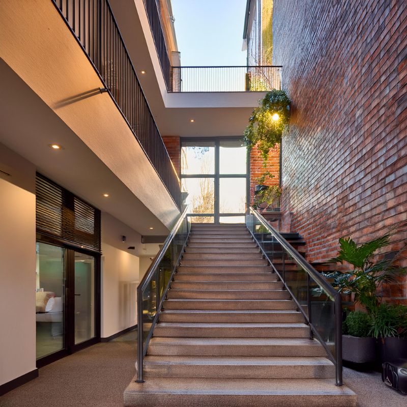 Förbättringsmålning & Underhållsrenovering av Trapphus